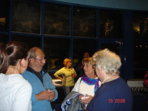 DSC02947 The wine flows as Ken & Jean (Catagorical) talk with Pat (Meniscus) and her niece Sian.